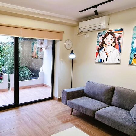 2V1 - Center Apartment 1 ติรานา ภายนอก รูปภาพ